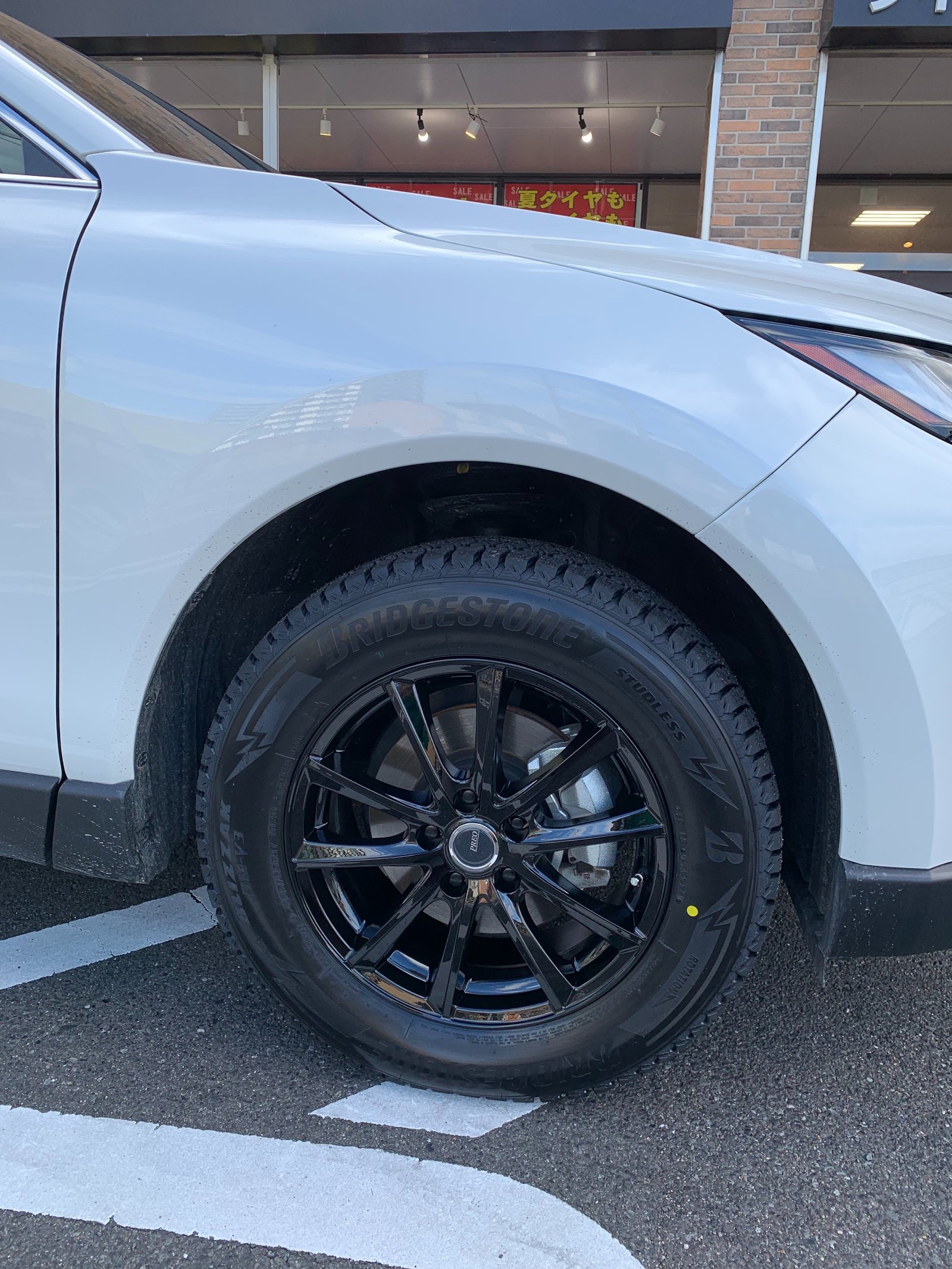 トヨタ ハリアー】スタッドレスタイヤお取り付け ホイールセット 225