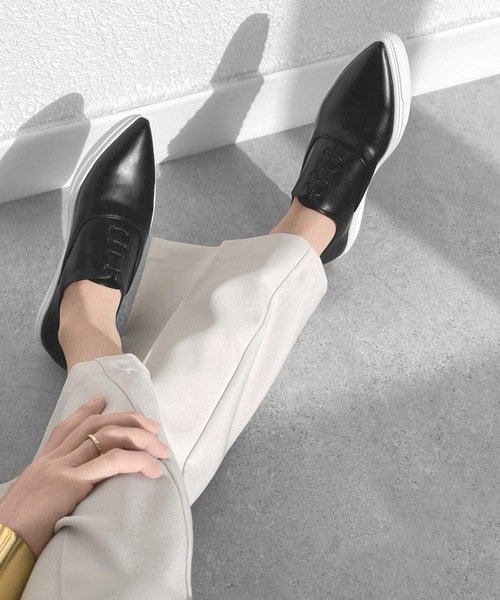 MAMIAN（マミアン） スニーカー ポインテッドトゥ オックスフォード