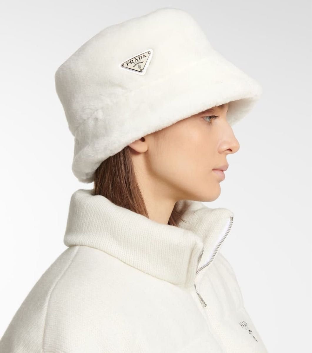 新品未使用 ブラック ノベルティ PRADA ノベルティ プラダ モコモコ