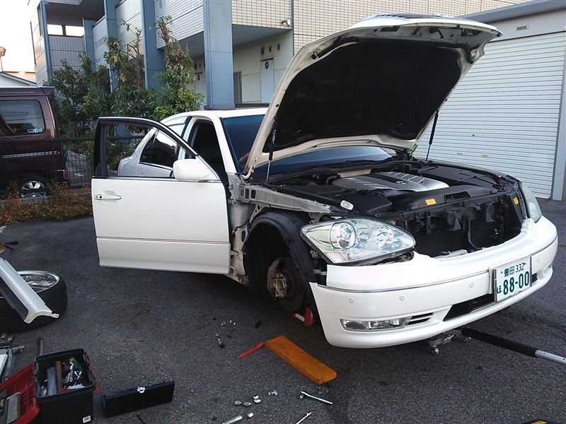 右フロントフェンダー交換（トヨタ セルシオ・30系）by かずき