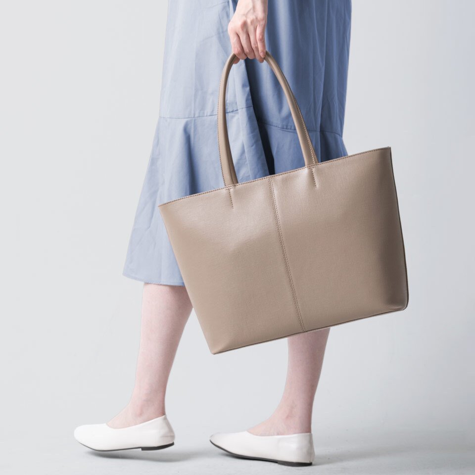 高級サフィアーノレザー 大容量 トートバッグ レディース 本革 A4 通勤