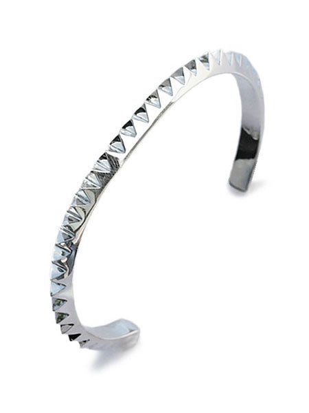 ファンタスティックマン FANTASTIC MAN | Triangle Studs Bangle