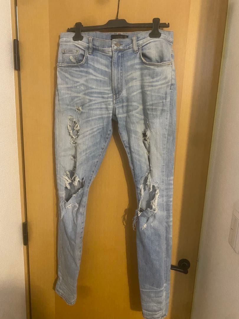 AMIRI クラッシュスキニーデニム AMIRI（アミリ） クラッシュ加工スキニーデニムパンツ ジーンズ