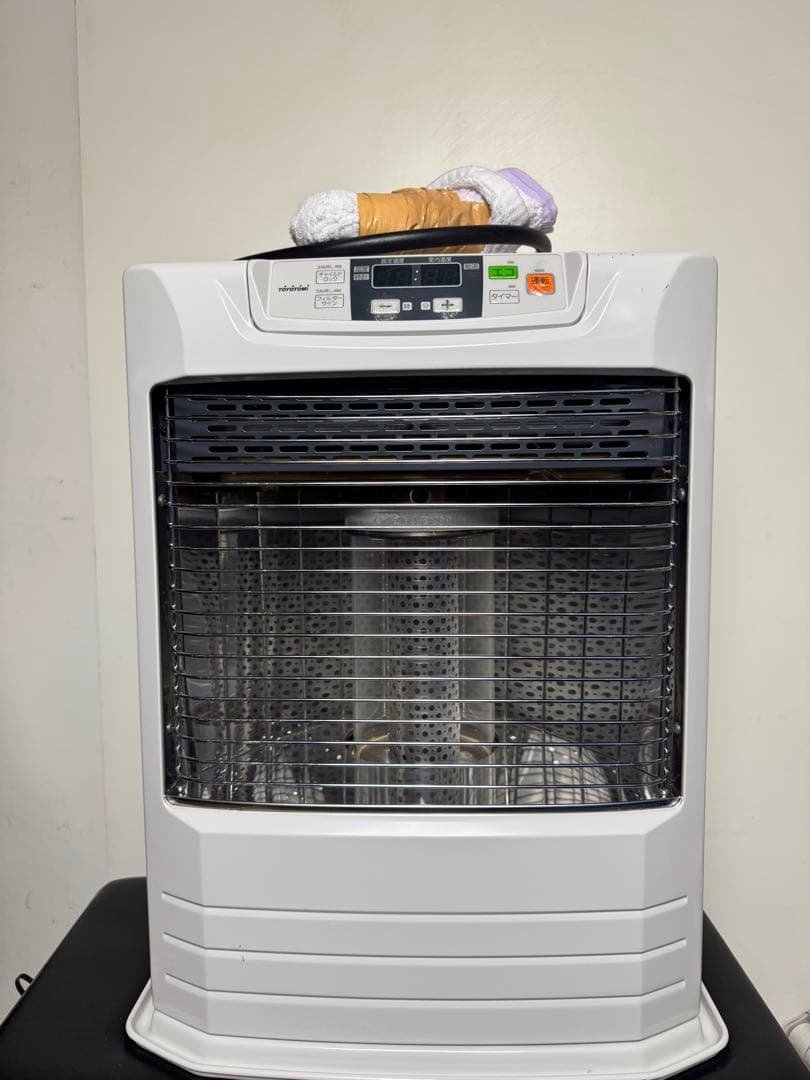 トヨトミ FR-V3602 FF式石油ストーブ 給排気筒 付2021年製 トヨトミ FF-36N FF式ストーブ ウエダ金物【公式サイト】