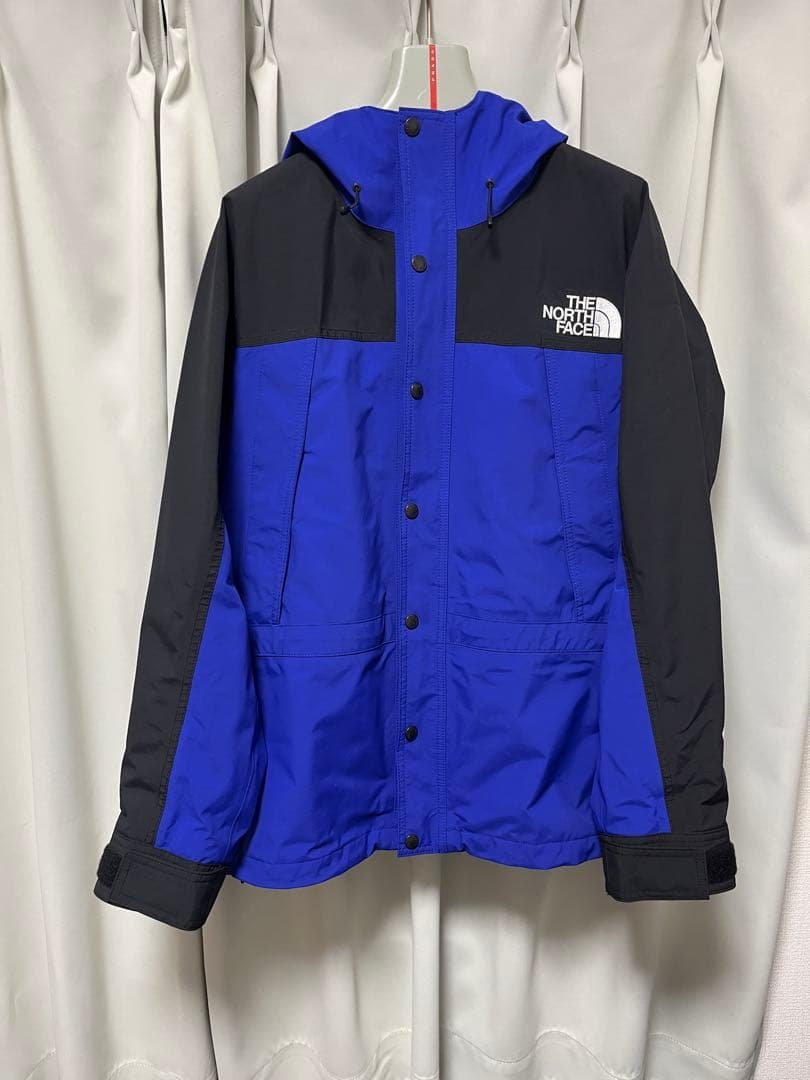美品　THE NORTH FACE マウンテンパーカー ラピスブルーMサイズ ザ・ノース・フェイス(THE NORTH FACE) マウンテンパーカー マウンテン
