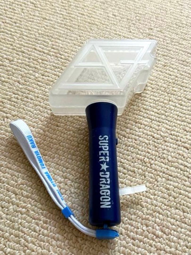 SUPER★DRAGON オフィシャル　ペンライト ver.4 G-DRAGON OFFICIAL LIGHTSTICK 公式ペンライト