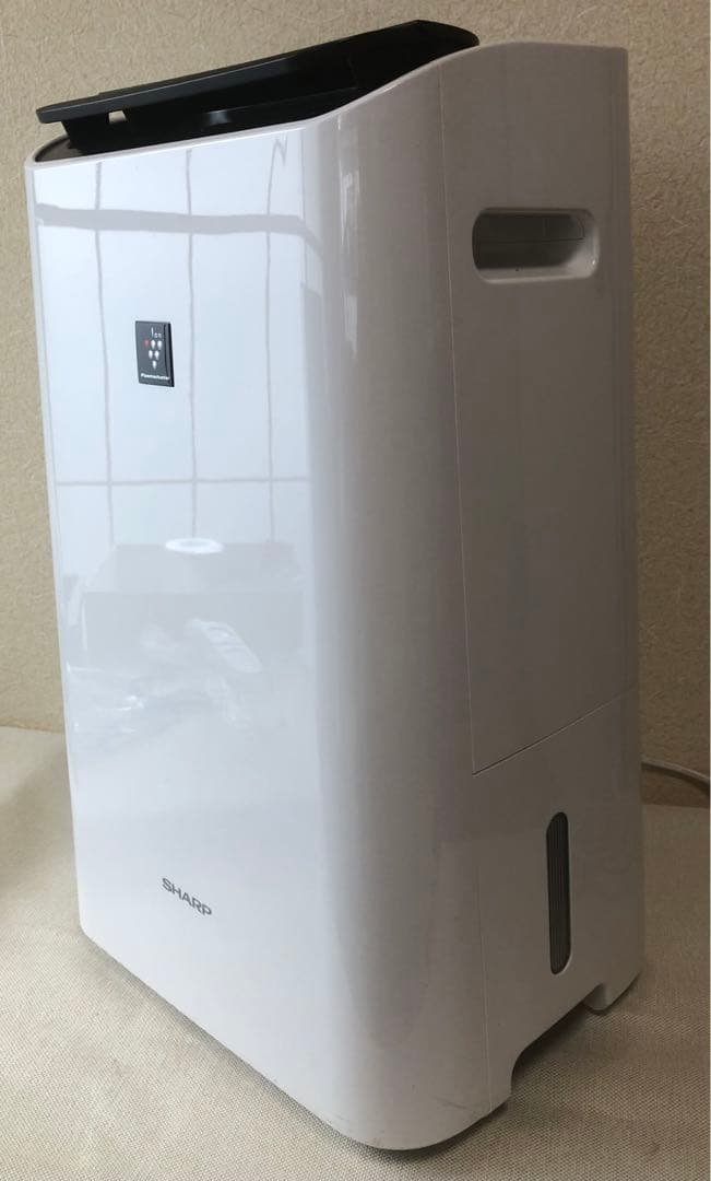 【美品】SHARP シャープ衣類乾燥除湿機 CV-G120-W 2017年製 楽天市場】除湿機 シャープ cv-g120の通販