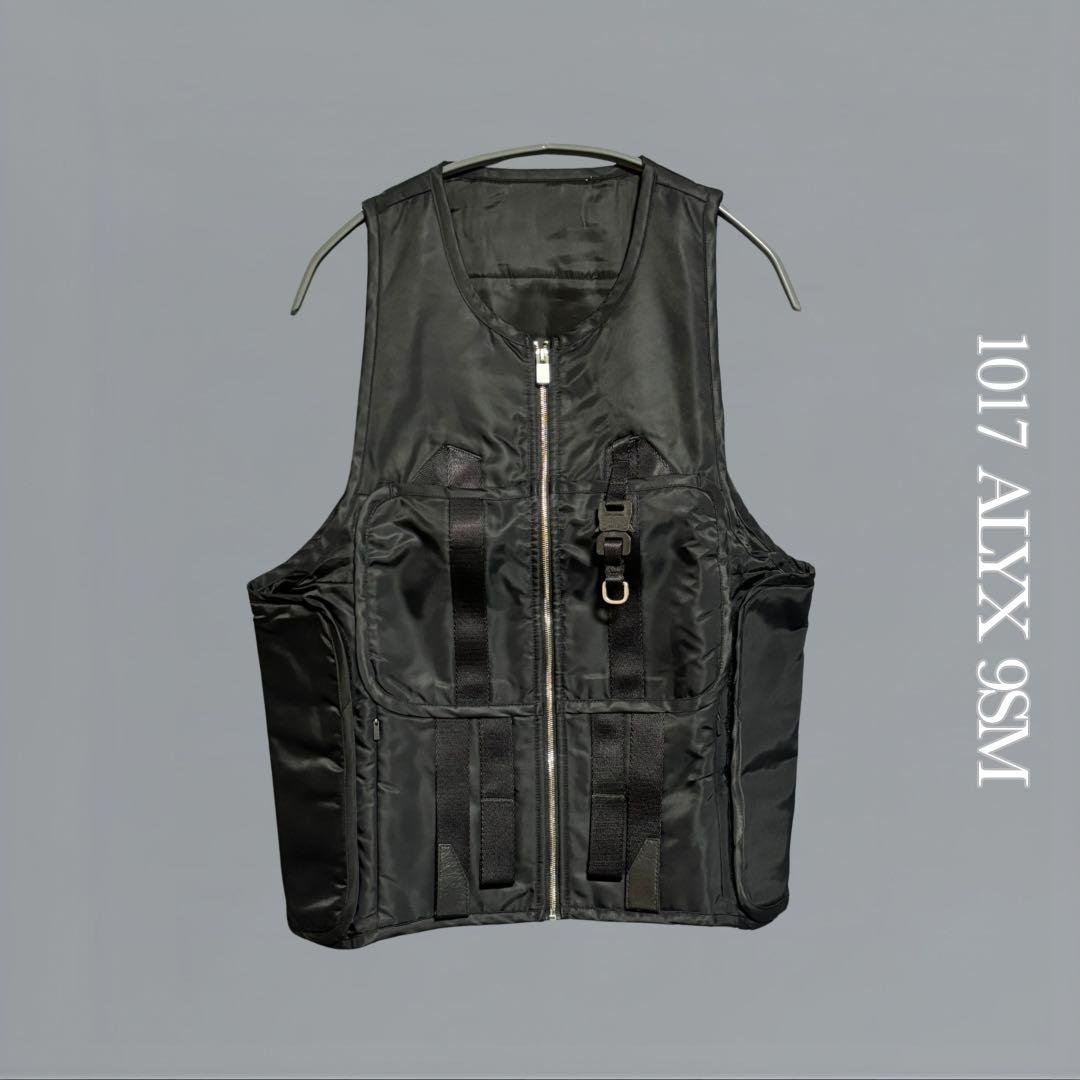 人気 1017 ALYX 9SM アリクス ナイロン ジップ ベスト S 黒 1017 ALYX 9SM（アリクス）中古・古着オンライン通販 | Kindal